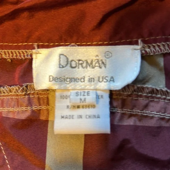 Dorman 100% polyester plaid vest.  Medium - Picture 3 of 7